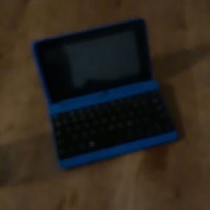 Tablet w keyboard
